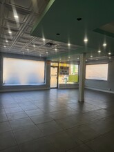 2928-2942 Merrick Rd, Bellmore, NY à louer Photo de l’immeuble– Image 2 sur 5