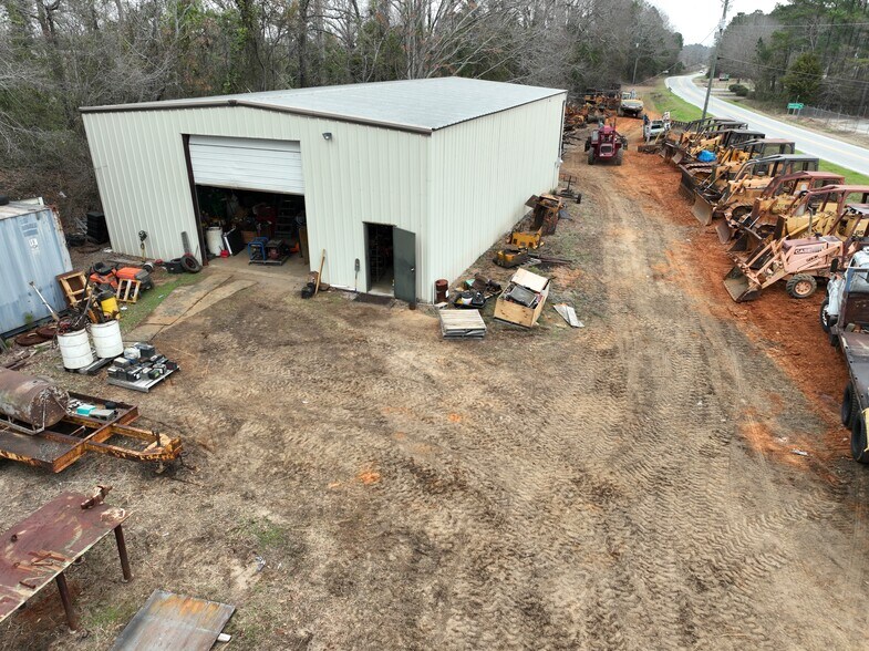 2606 Colonel Thomson Highway hwy, Saint Matthews, SC à vendre - Photo de l’immeuble – Image 1 sur 14