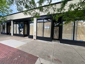 8229 S Cottage Grove Ave, Chicago, IL à louer Photo intérieure– Image 1 sur 3