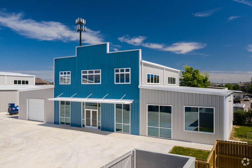 11215 Conroy Ln, Austin, TX à louer - Photo de l’immeuble – Image 2 sur 59