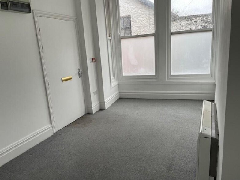 George St, Llandeilo à vendre - Photo de l’immeuble – Image 2 sur 5