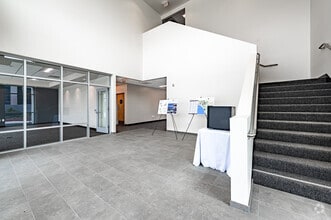 24712 6th St, San Bernardino, CA à louer Photo intérieure– Image 2 sur 11