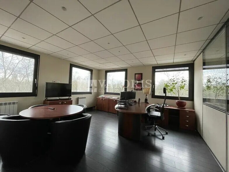 Bureau dans Villeurbanne à louer - Photo intérieure – Image 2 sur 5