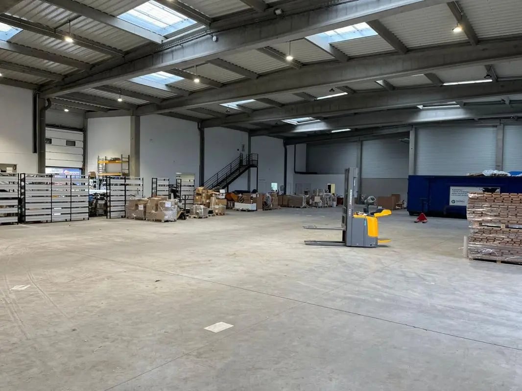 Local d’activités dans Lille à louer Photo de l’immeuble– Image 1 sur 7