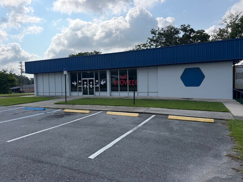 5920 SE Hames Rd, Belleview, FL à vendre - Photo de l’immeuble – Image 2 sur 16
