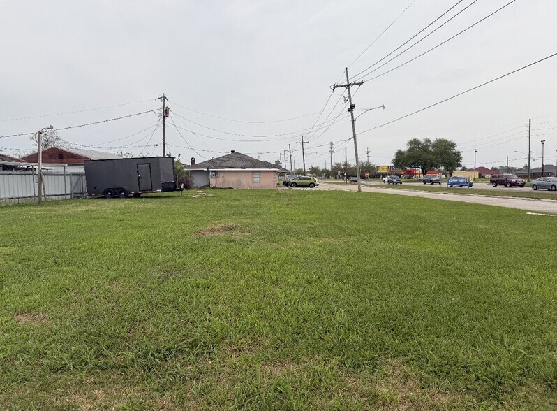 Lawrence Lane, Meraux, LA à vendre - Photo principale – Image 1 sur 4
