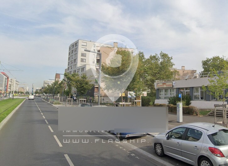 Local commercial dans Ivry-Sur-Seine à louer Photo de l’immeuble– Image 1 sur 2