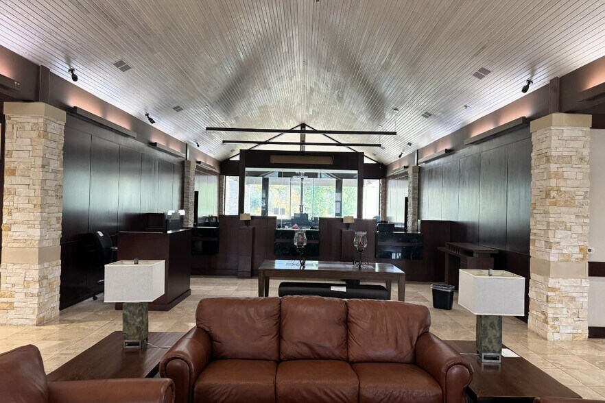 14770 Northwest Fwy, Houston, TX à vendre - Photo de l’immeuble – Image 2 sur 9