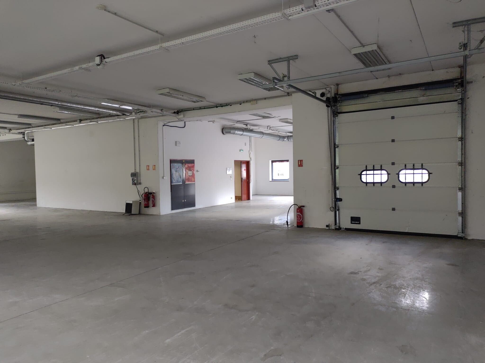 Local d'activités dans Palaiseau à vendre Photo intérieure– Image 1 sur 6