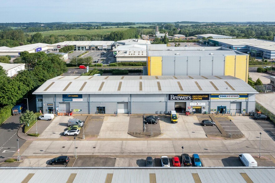 Edinburgh Way, Harlow à louer - Photo de l’immeuble – Image 1 sur 14