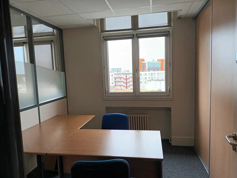 Bureau dans Le Havre à louer - Photo de l’immeuble – Image 3 sur 5