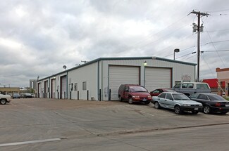 Plus de détails pour 821 E 3rd St, Irving, TX - Industriel/Logistique à vendre