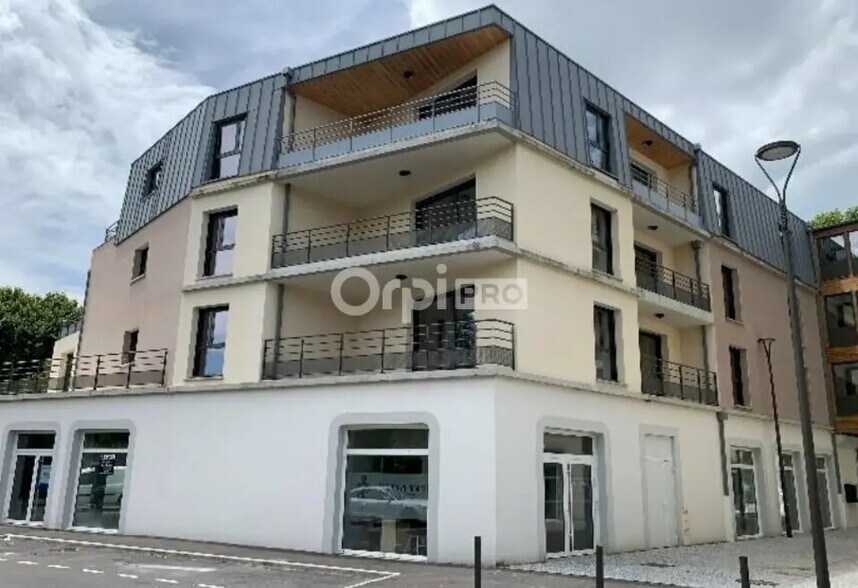 Local commercial dans Pau à vendre - Photo de l’immeuble – Image 3 sur 9