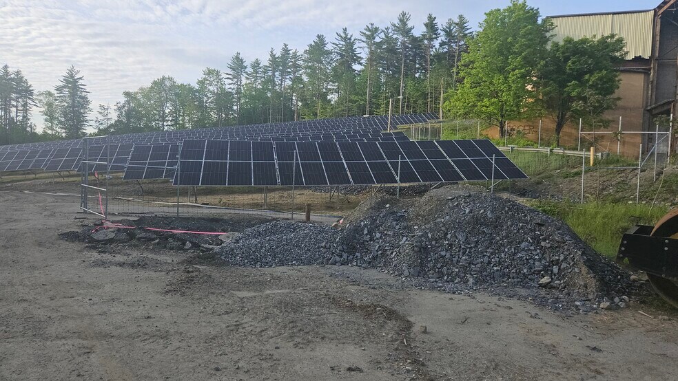 145 Grissom Ln, Claremont, NH à vendre - Photo de l’immeuble – Image 3 sur 7