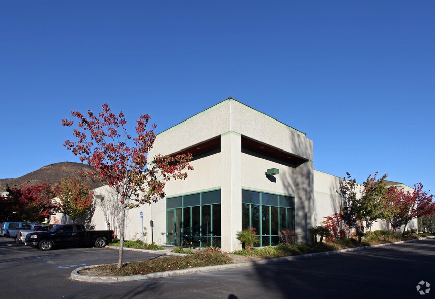 3563 Old Conejo Rd, Newbury Park, CA à louer - Photo principale – Image 1 sur 6