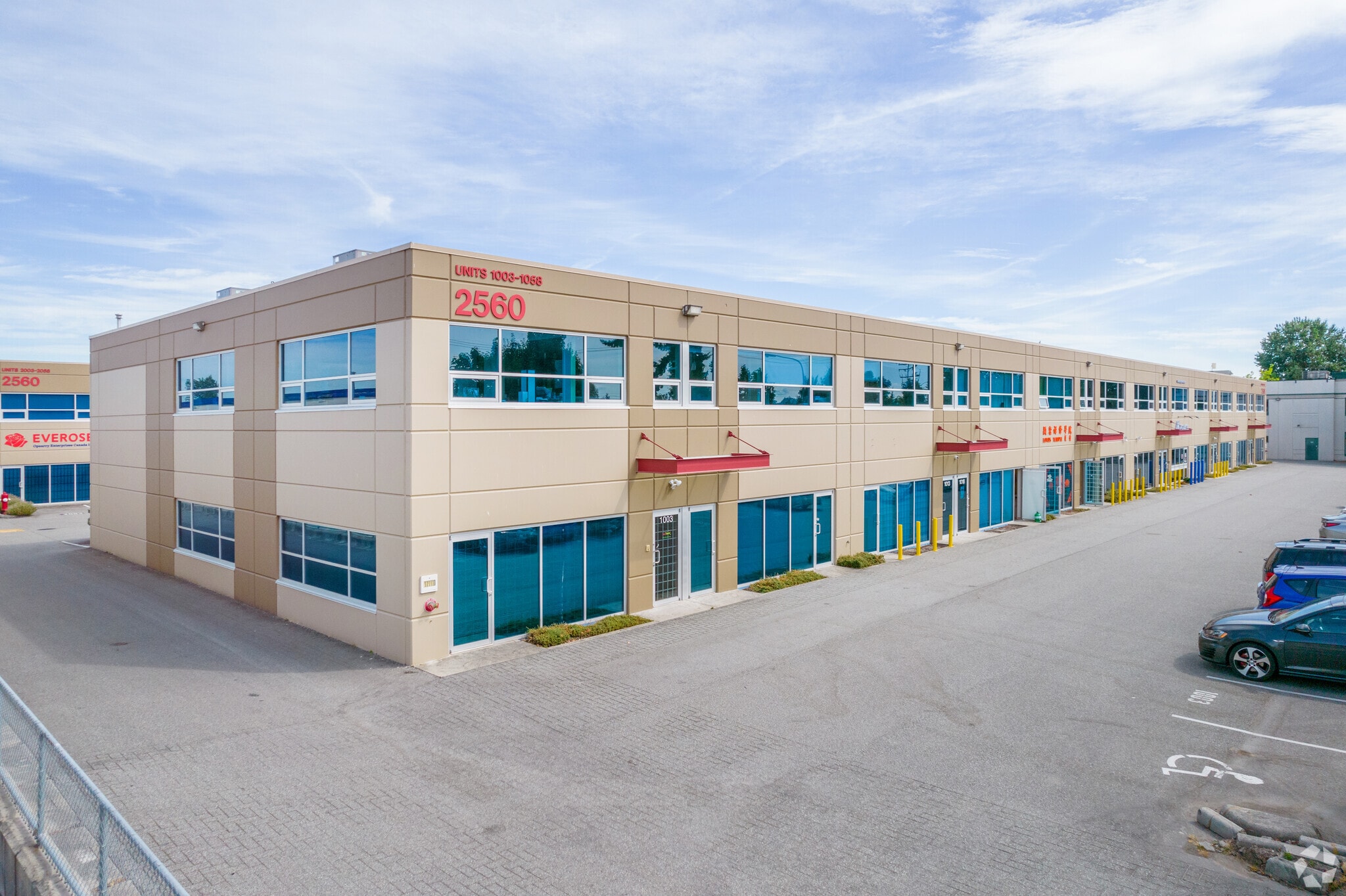 2560 Shell Rd, Richmond, BC à louer Photo principale– Image 1 sur 5
