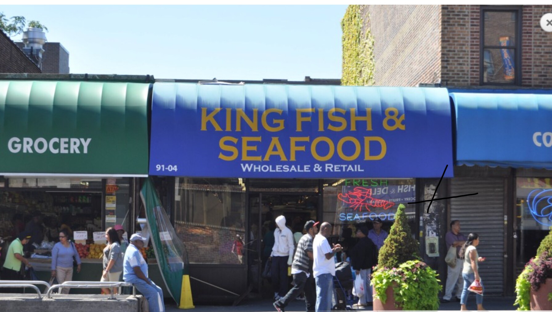 9104 Sutphin Blvd, Jamaica, NY à louer Photo principale– Image 1 sur 10