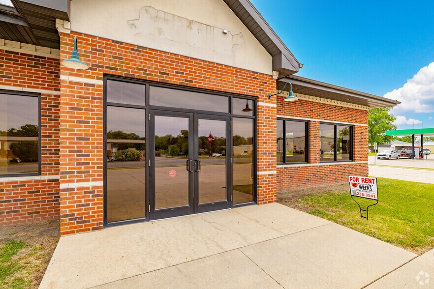 101 N Front St, Montezuma, IA à louer - Photo de l’immeuble – Image 2 sur 2