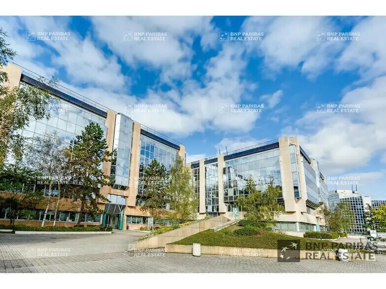 36 Avenue De L'Europe, Vélizy-Villacoublay à vendre - Photo de l’immeuble – Image 3 sur 9