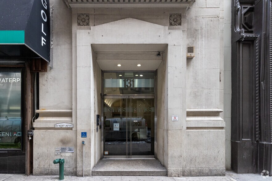 131 W 35th St, New York, NY à louer - Photo de l’immeuble – Image 3 sur 5