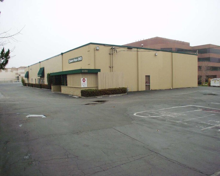 3120-3140 Crow Canyon Rd, San Ramon, CA à louer - Photo de l’immeuble – Image 2 sur 10
