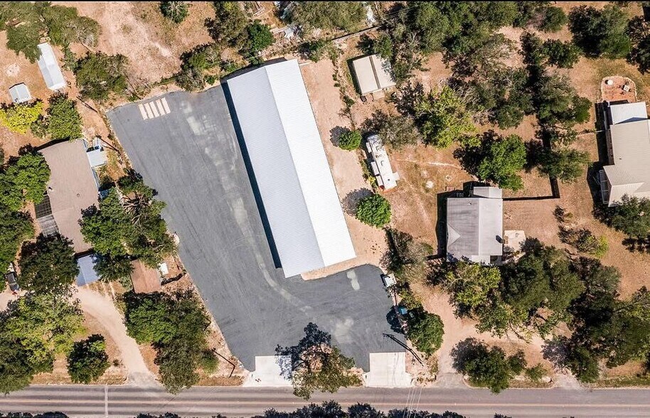 203 Goat Creek Cutoff Rd, Kerrville, TX à louer - Photo de l’immeuble – Image 2 sur 4