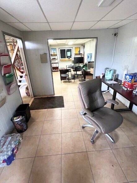 12583 Highway 90, Beaumont, TX à vendre - Photo intérieure – Image 2 sur 11
