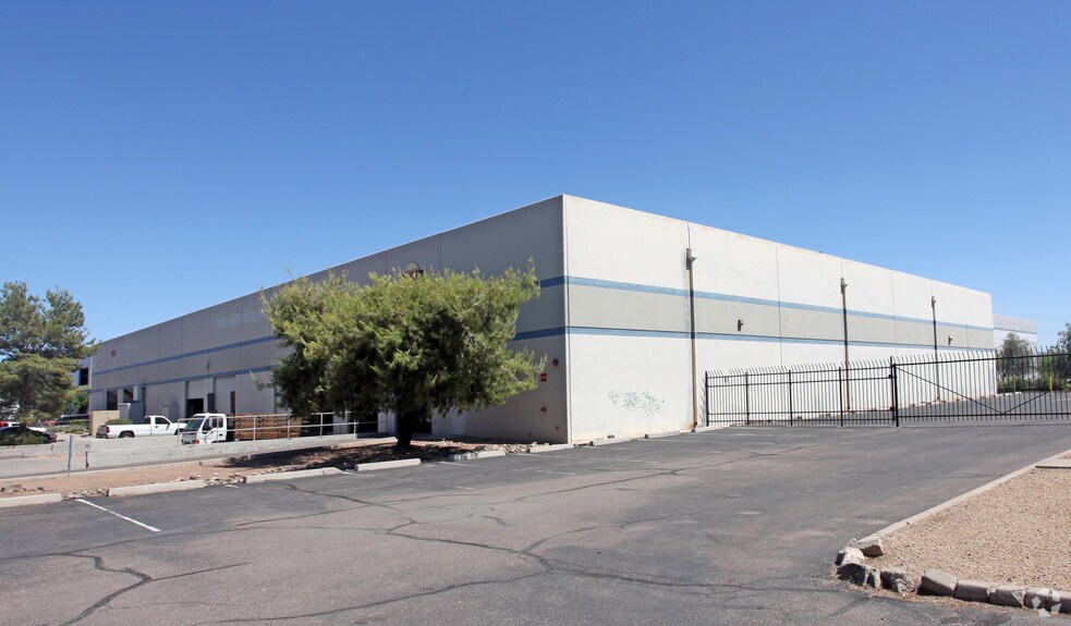 3935 W Adams St, Phoenix, AZ à louer - Photo principale – Image 1 sur 9