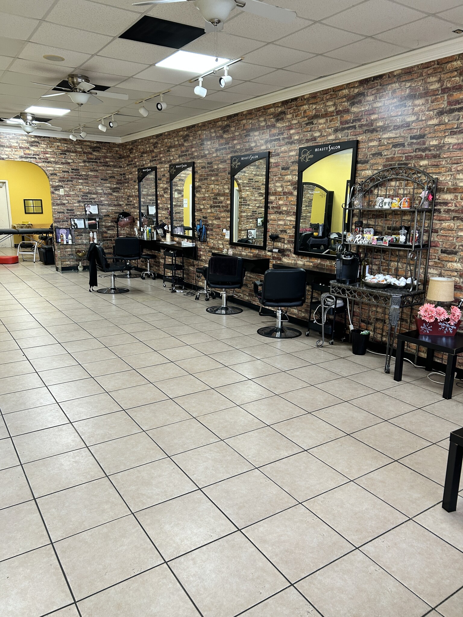 815-825 Plantation Dr, Richmond, TX à louer Photo intérieure– Image 1 sur 3