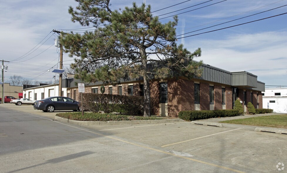401-403 Cleveland Ave, Highland Park, NJ à louer - Photo de l’immeuble – Image 3 sur 4