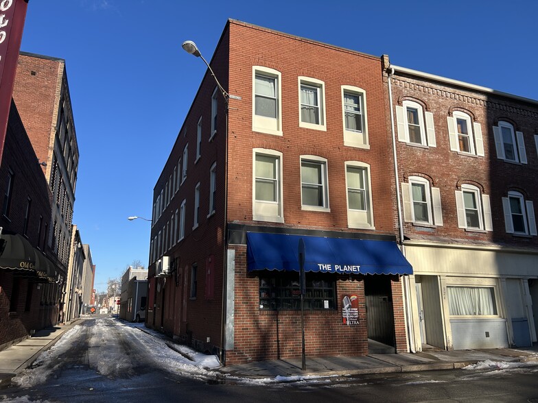 326 Court St, Williamsport, PA à vendre - Photo de l’immeuble – Image 2 sur 9