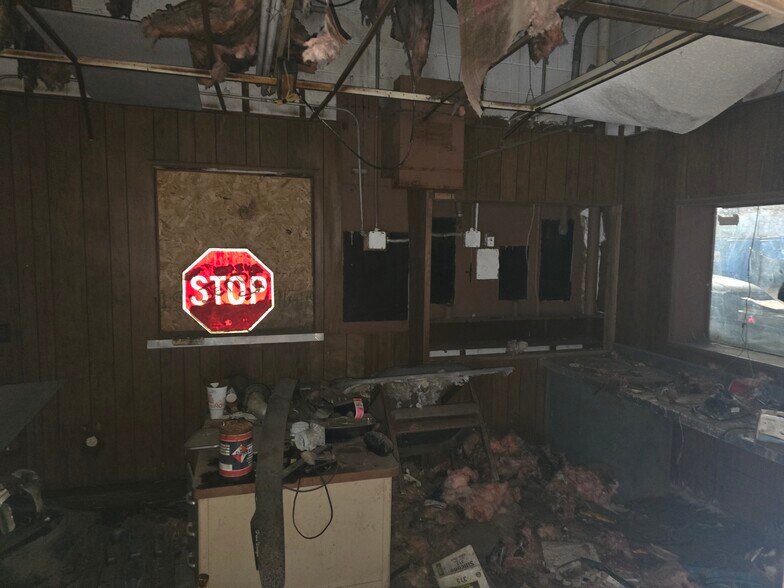 86-90 Elinor Ave, Akron, OH à vendre - Photo de l’immeuble – Image 2 sur 8