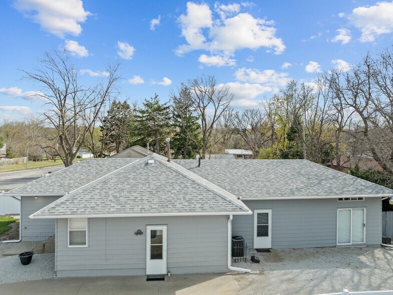 2951 N 70th St, Lincoln, NE à vendre - Photo de l’immeuble – Image 2 sur 34