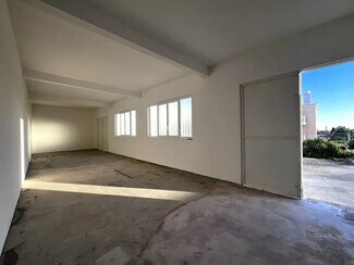 Plus de détails pour Local d'activités à louer