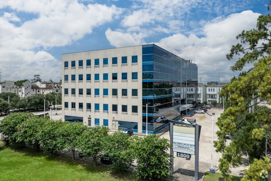 1800 W 26th St, Houston, TX à vendre - Photo de l’immeuble – Image 1 sur 136