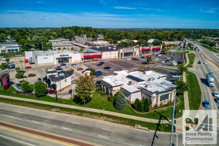 4840 1st Ave NE, Cedar Rapids, IA à louer - Photo de l’immeuble – Image 2 sur 4