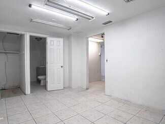 Plus de détails pour 7618 US Highway 19, New Port Richey, FL - Local commercial à louer