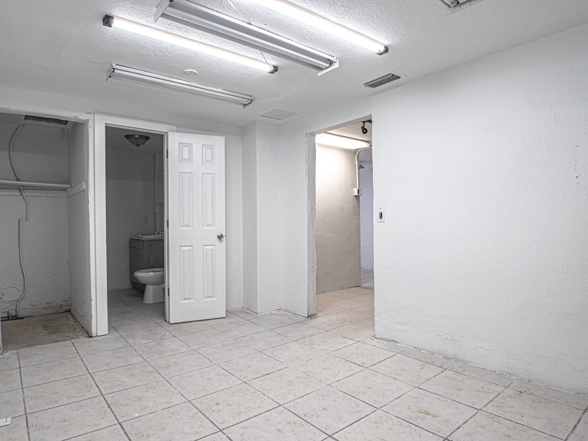 7618 US Highway 19, New Port Richey, FL à louer Photo principale– Image 1 sur 21