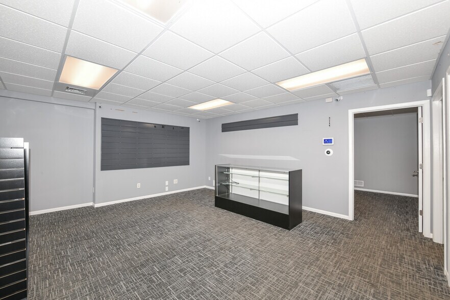 108 N Front St, Burlington, WI à vendre - Photo de l’immeuble – Image 3 sur 32