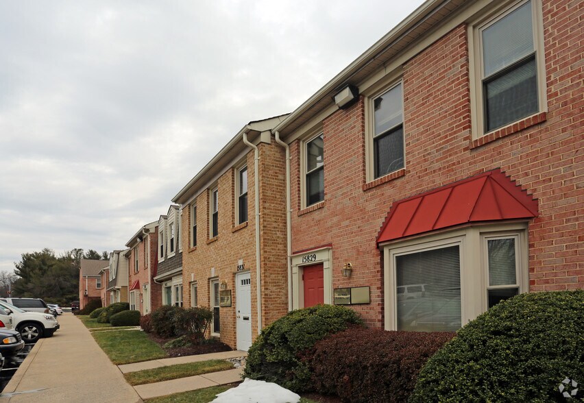 15720-15754 Crabbs Branch Way, Rockville, MD à vendre - Photo de l’immeuble – Image 3 sur 5