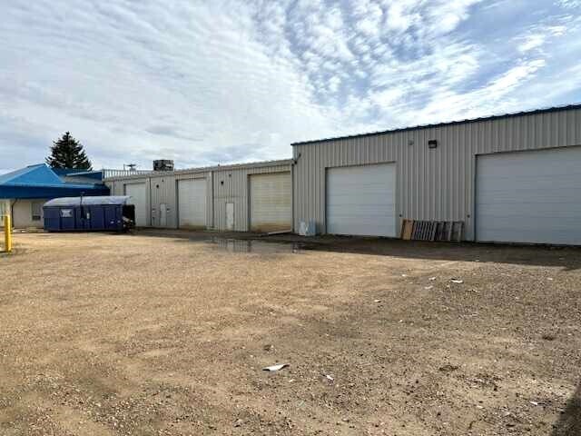 4628 62 St, Red Deer, AB à vendre - Photo de l’immeuble – Image 2 sur 24