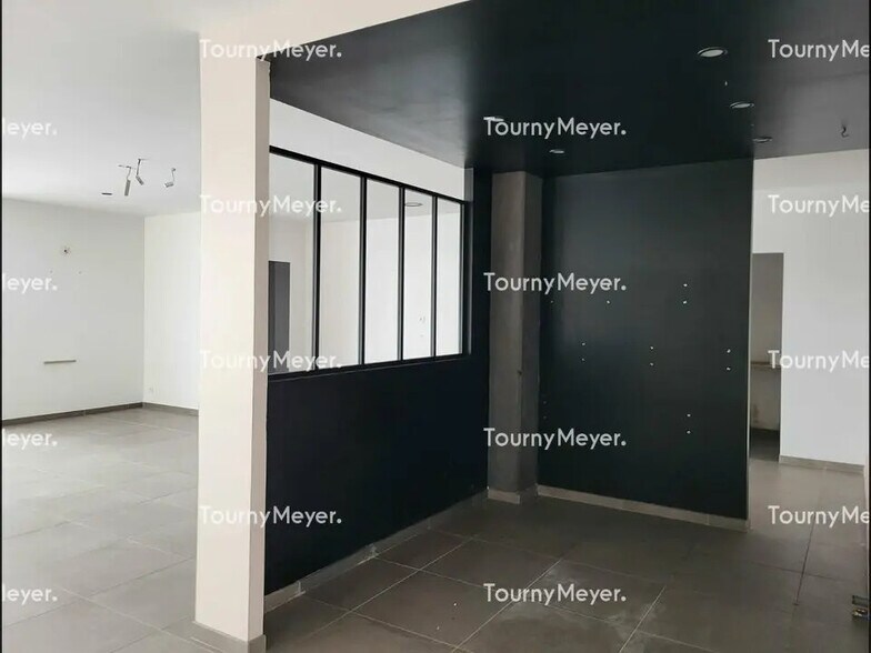 Local commercial dans Anglet à louer - Photo de l’immeuble – Image 2 sur 7