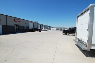 Plus de détails pour 3305 Highway 1 SW, Iowa City, IA - Local d'activités à louer