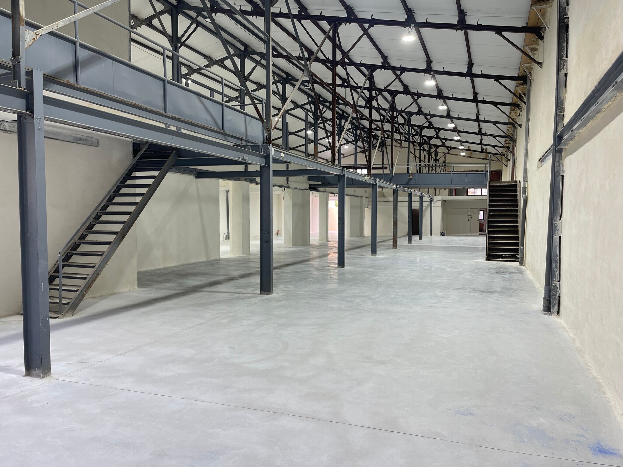 Local d'activités dans Champigny-sur-Marne à vendre Photo principale– Image 1 sur 13