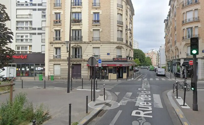 Plus de détails pour Local commercial à louer