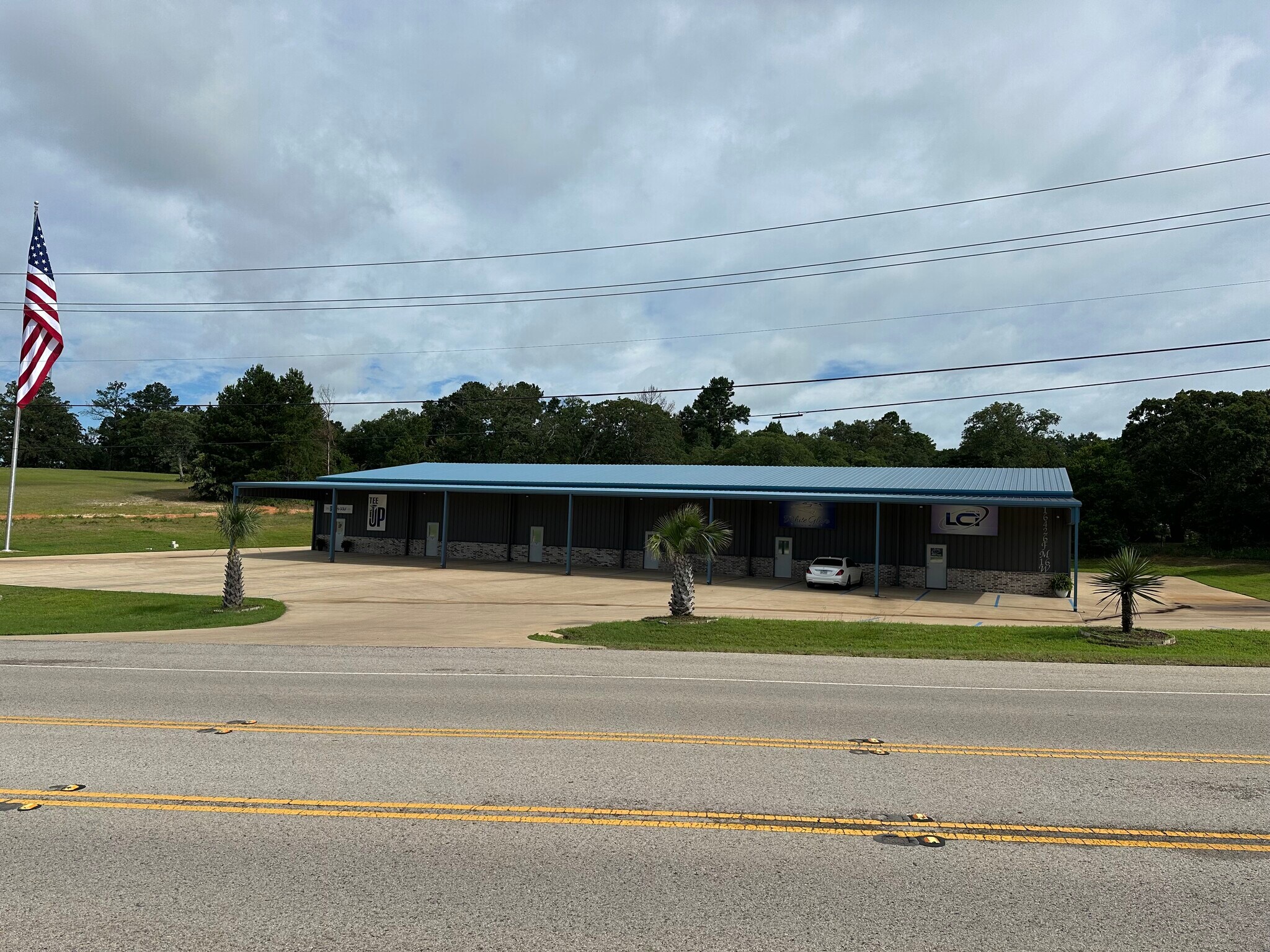 16426 FM 16 W, Lindale, TX à louer Photo principale– Image 1 sur 18