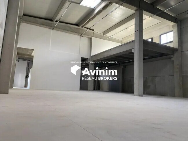 Plus de détails pour Industriel/Logistique à louer