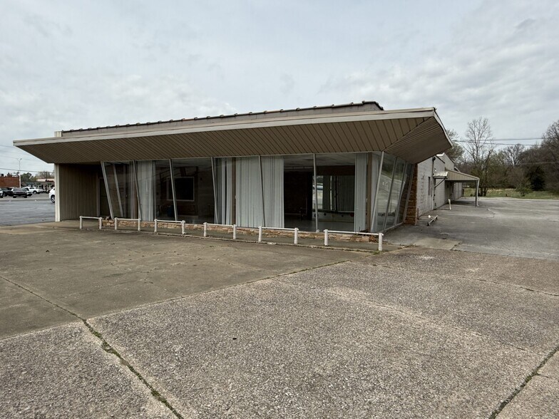 1300 & 1308 W Main St, Carbondale, IL à vendre - Photo de l’immeuble – Image 2 sur 22