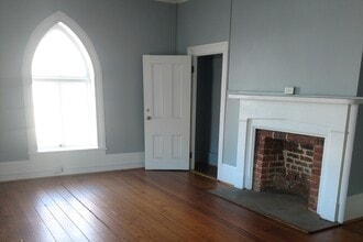 447 Arlington St, Greensboro, NC à louer Photo intérieure– Image 1 sur 4