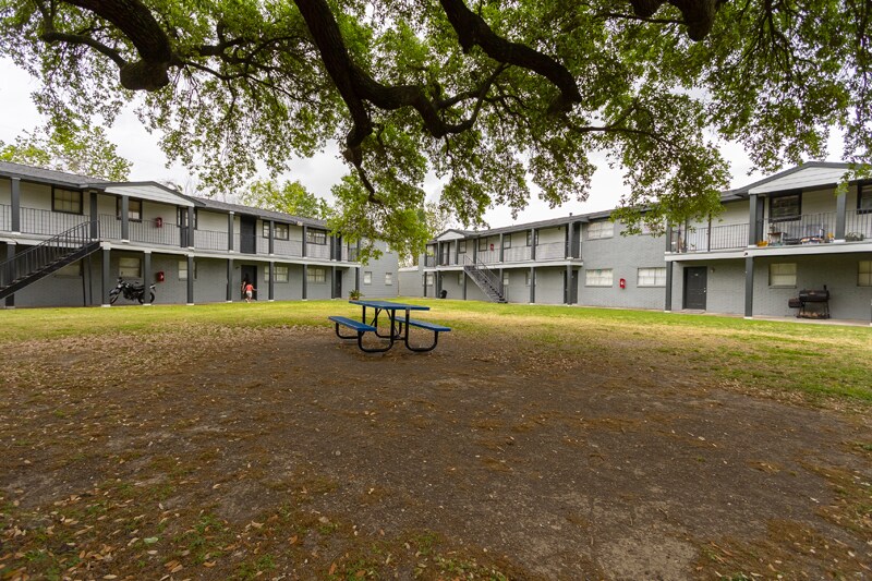 403 Garner Rd, Pasadena, TX à vendre - Photo de l’immeuble – Image 1 sur 7